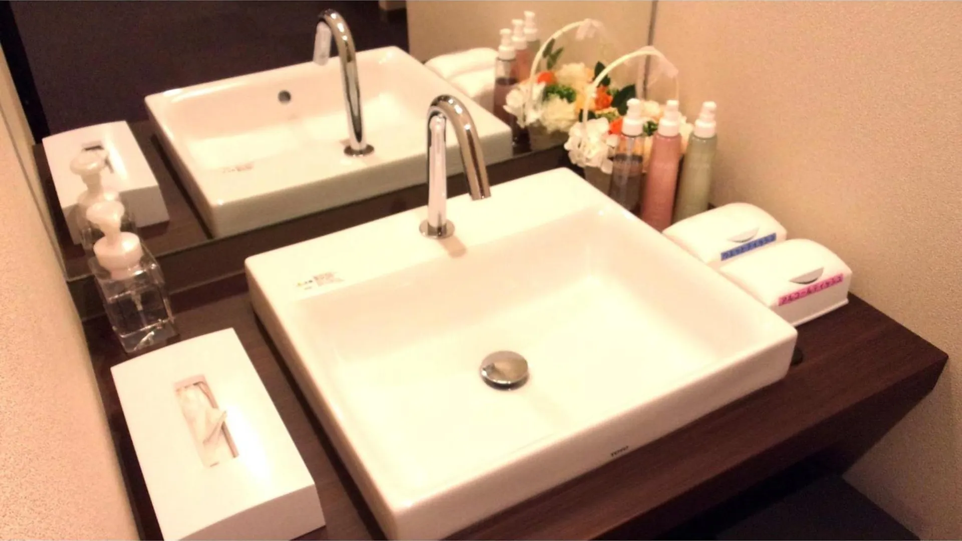Shinsaibashi Arty Inn - Vacation Stay 75118V Осака Япония